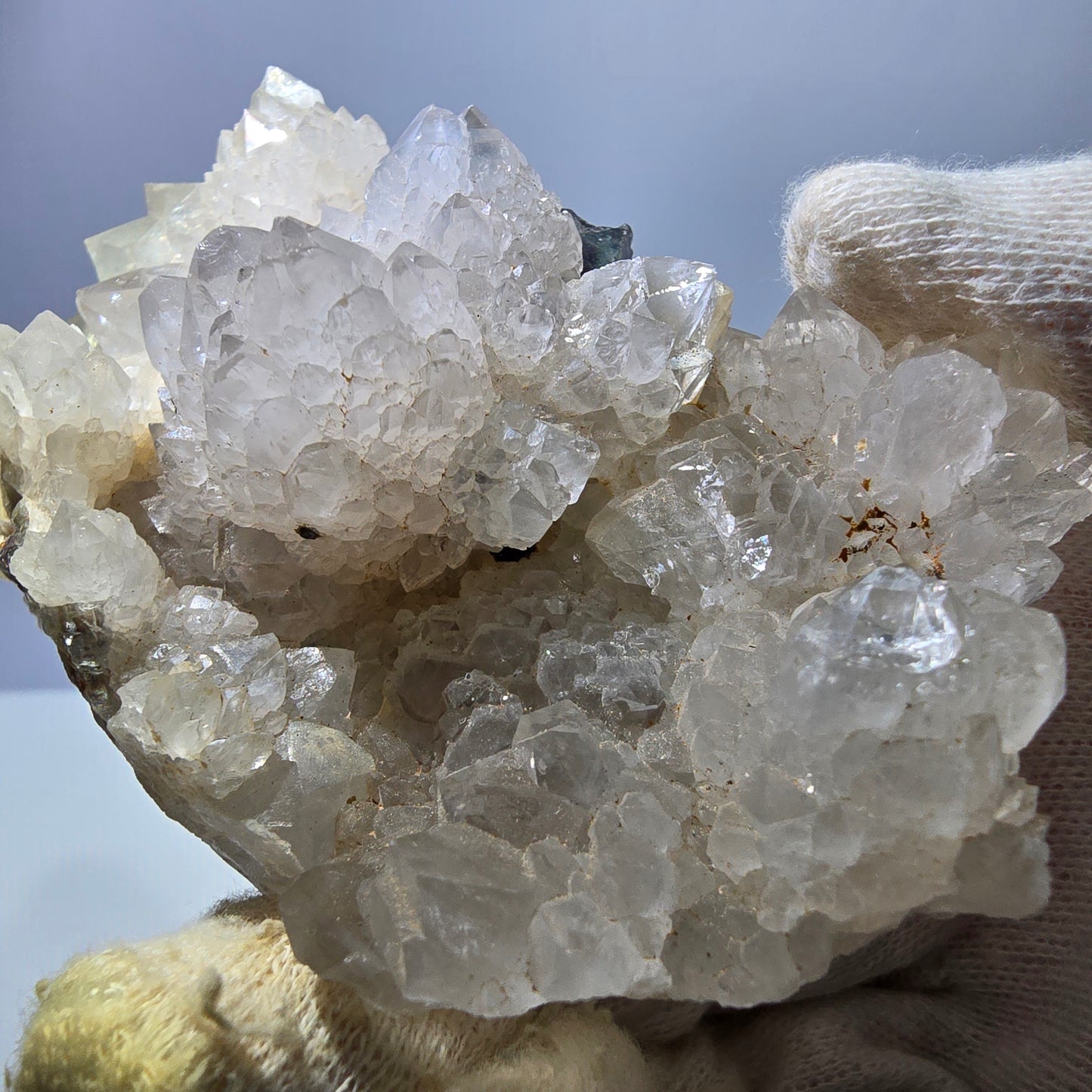 Grand cube de fluorite fantôme, spécimen de quartz violet-vert Okorusu, Namibie 121 x 61 x 36 mm