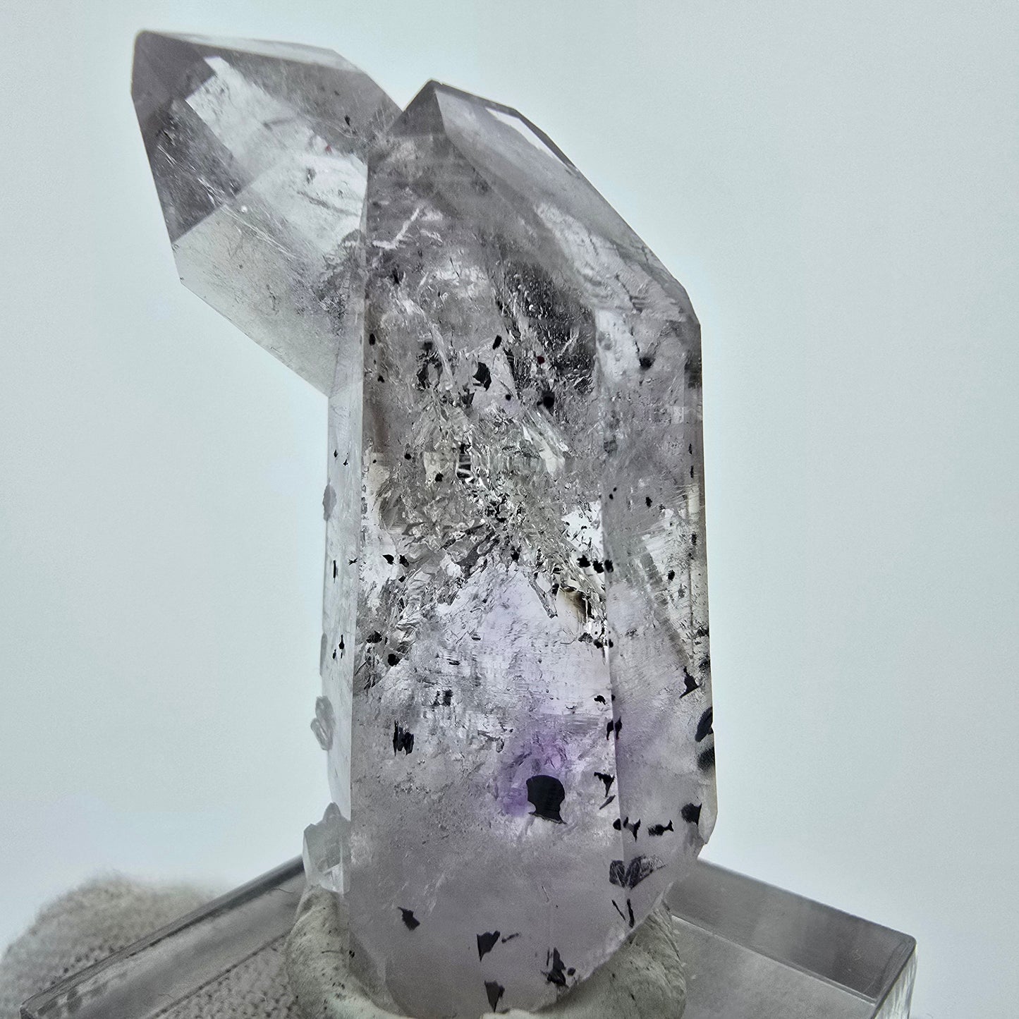 Harlekin Phantom Amethyst mit Analcim Streep Mine Goboboseb Namibia 41*30*17mm