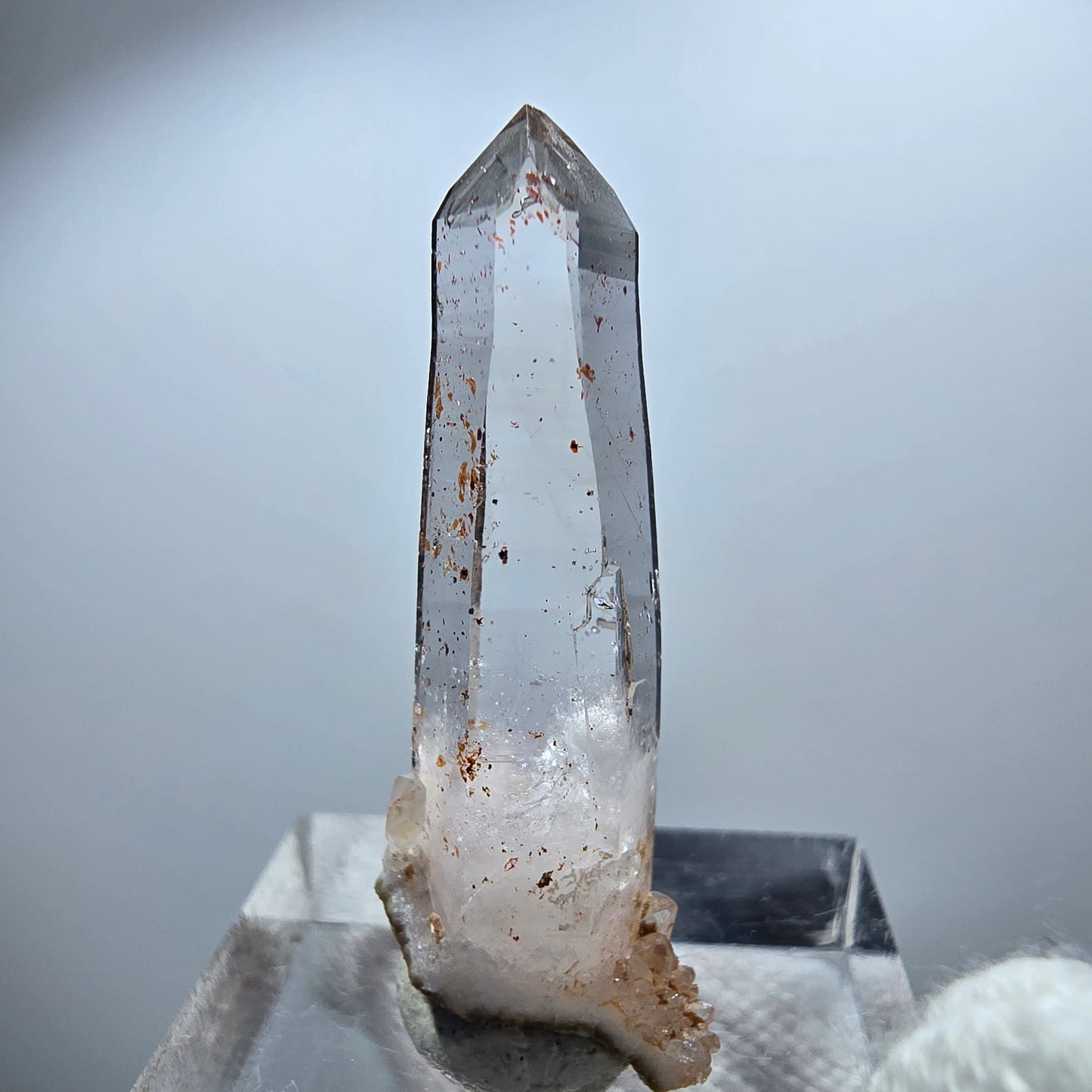 Klare Phantom Rauchquarz Eisen Spitze Goboboseb, Namibia 35*12*7mm