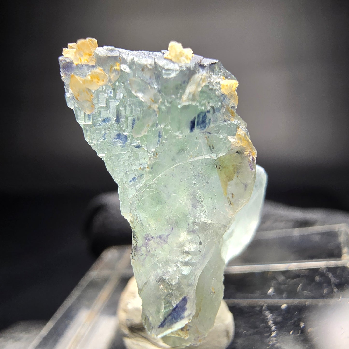 Zonare fluorite stade vert bleu Omehane, namibie 22*14*11mm collection minérale