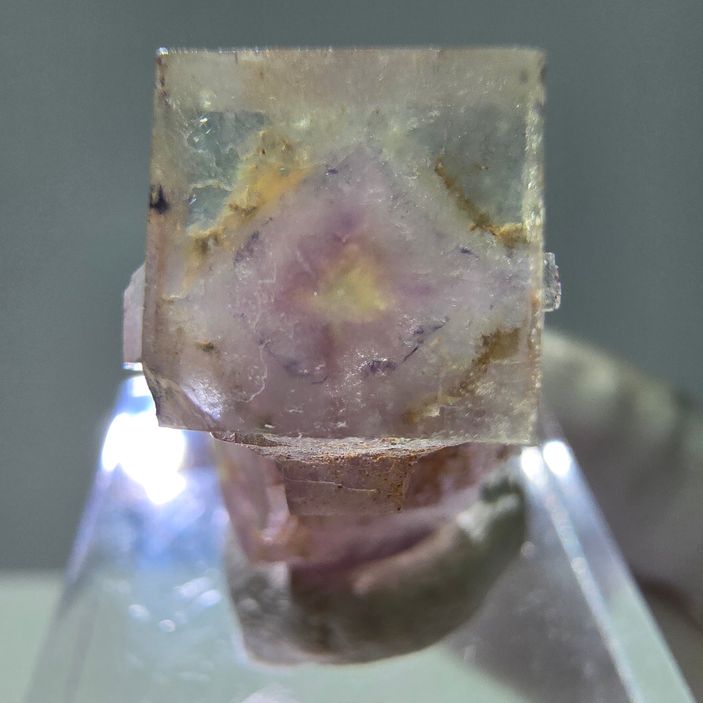 Seltene UV Phantom Fluorit Würfel Stufe lila grün Brandberg, Namibia 26*14*12mm