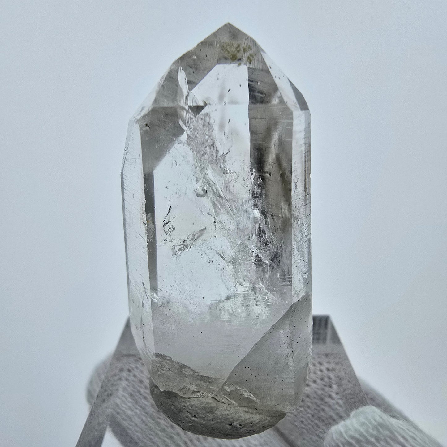Enhydro Lemurian Phantom Quarz Spitze Streep Mine, Goboboseb, Namibia 37*18*15mm