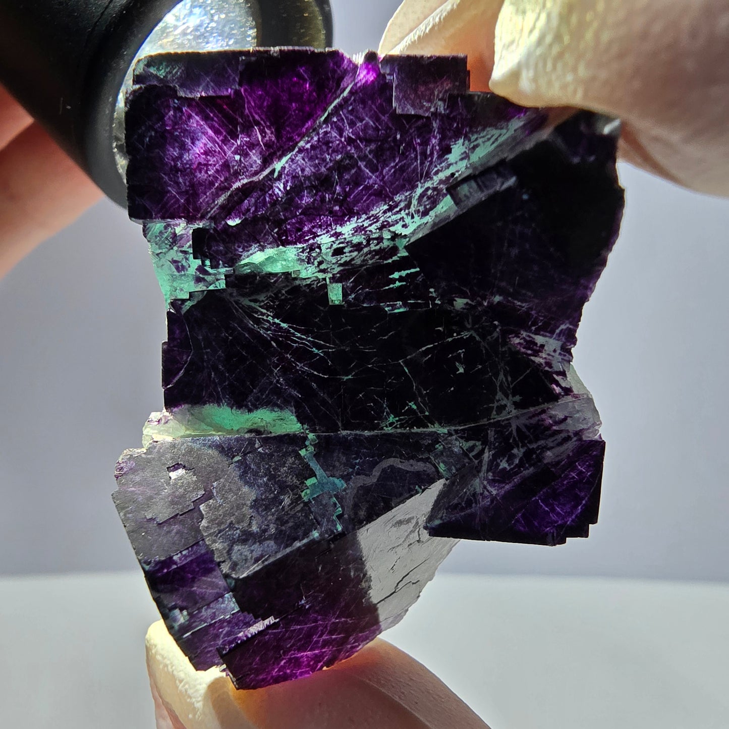 Spécimen de cube de fluorite fantôme vert violet zonal 11:11 Angel Pocket, Namibie 44*32*25mm