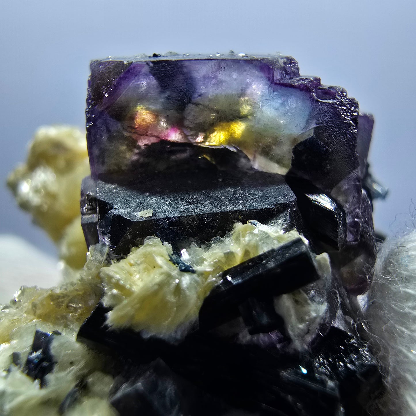 Colorful Phantom Fluorite Cubes Schorl Tourmaline Muscovite Erongo, Namibia 52*50*35mm