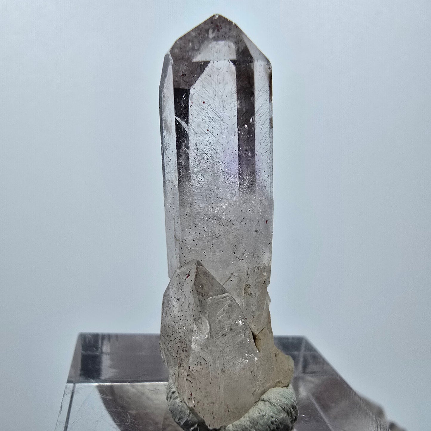 Pointe d'améthyste fantôme de Goboboseb, Namibie, 35 x 12 x 9 mm
