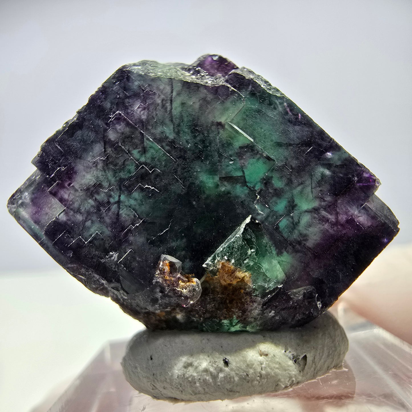 Rare cube de fluorite fantôme parqueté vert violet Okorusu Namibie 24*21*18mm