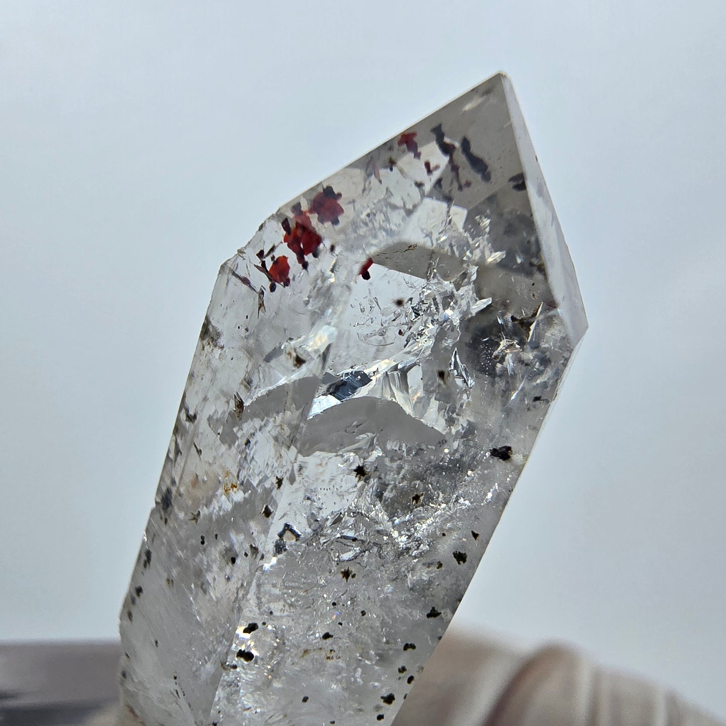 Quartz clair Harlequin Mine Point Streep, Goboboseb, Namibie 42 x 15 x 11 mm