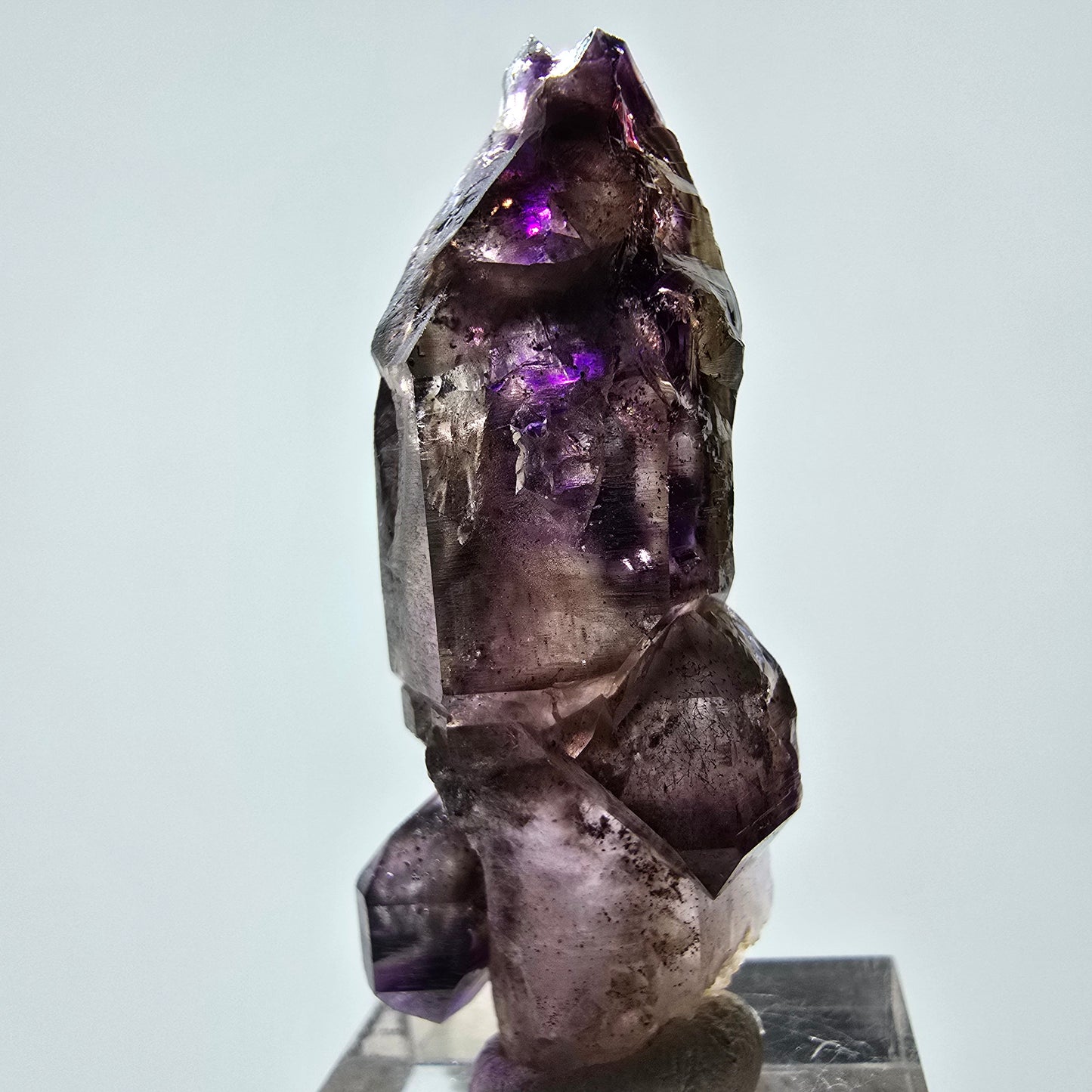 Améthyste fantôme rare, sceptre DT, amas Brandberg, Namibie, 49 x 21 x 14 mm
