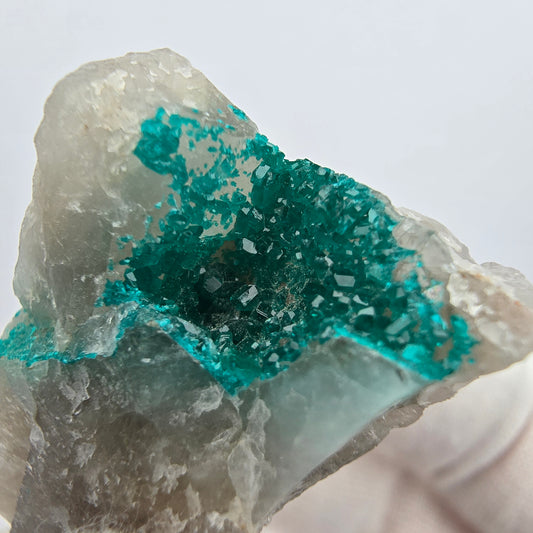 Seltene Dioptas auf Quarz Stufe Kaokoveld, Namibia 32*23*22mm Mineraliensammlung