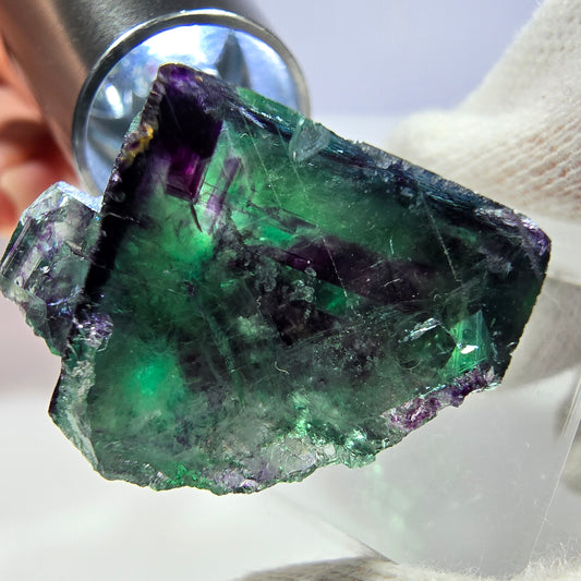 Rare spécimen de cube de fluorite fantôme, vert-violet zonal, Okorusu, Namibie, 29 x 25 x 19 mm