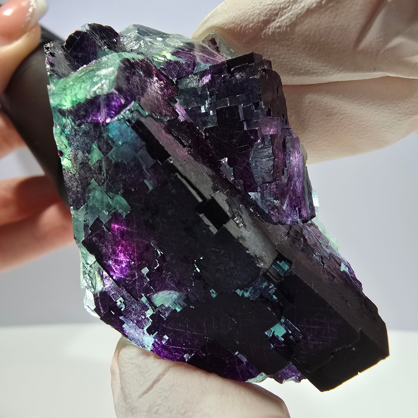 Spécimen de cube de fluorite fantôme vert violet zonal 11:11 Angel Pocket, Namibie 60*39*27mm