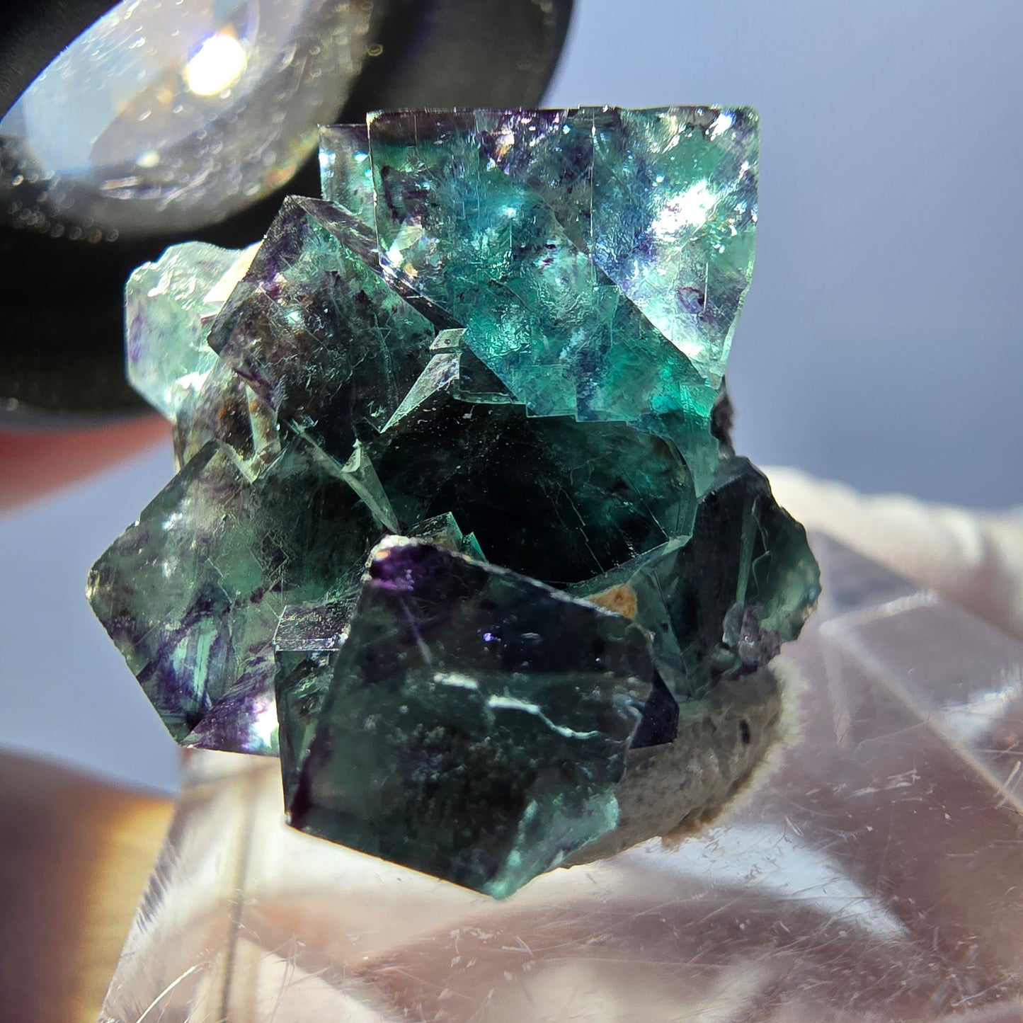 Spécimen de cube de fluorite fantôme, parqueté vert violet Okorusu, Namibie 27*21*19 mm