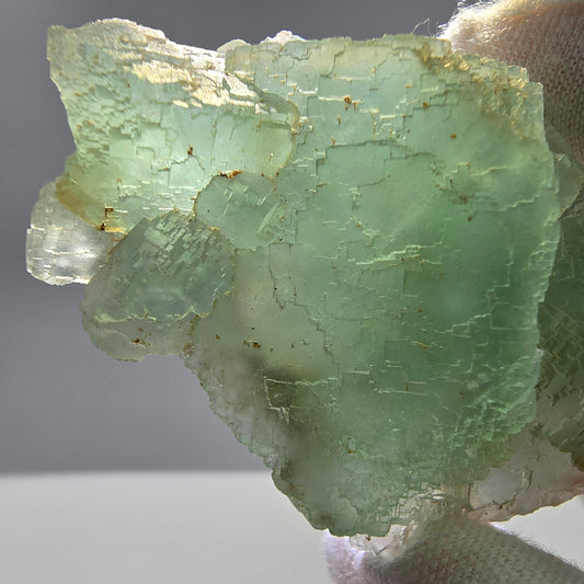 Phantom Fluorit Würfel parkettiert auf Quarz Stufe Omehane, Namibia 59*43*20mm