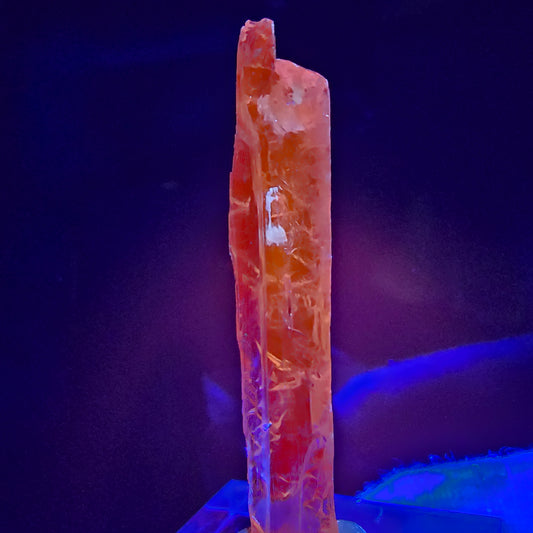 Seltener Kunzit X Spodumen Kristall weiß UV Mineral 48*9*5mm aus Brasilien