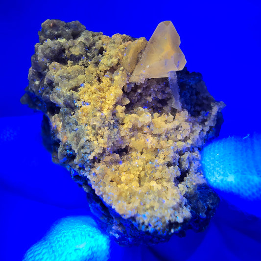 Seltene UV Calcit, Dioptas auf Quarz Stufe Kaokoveld Namibia 40*31*26mm Sammlung