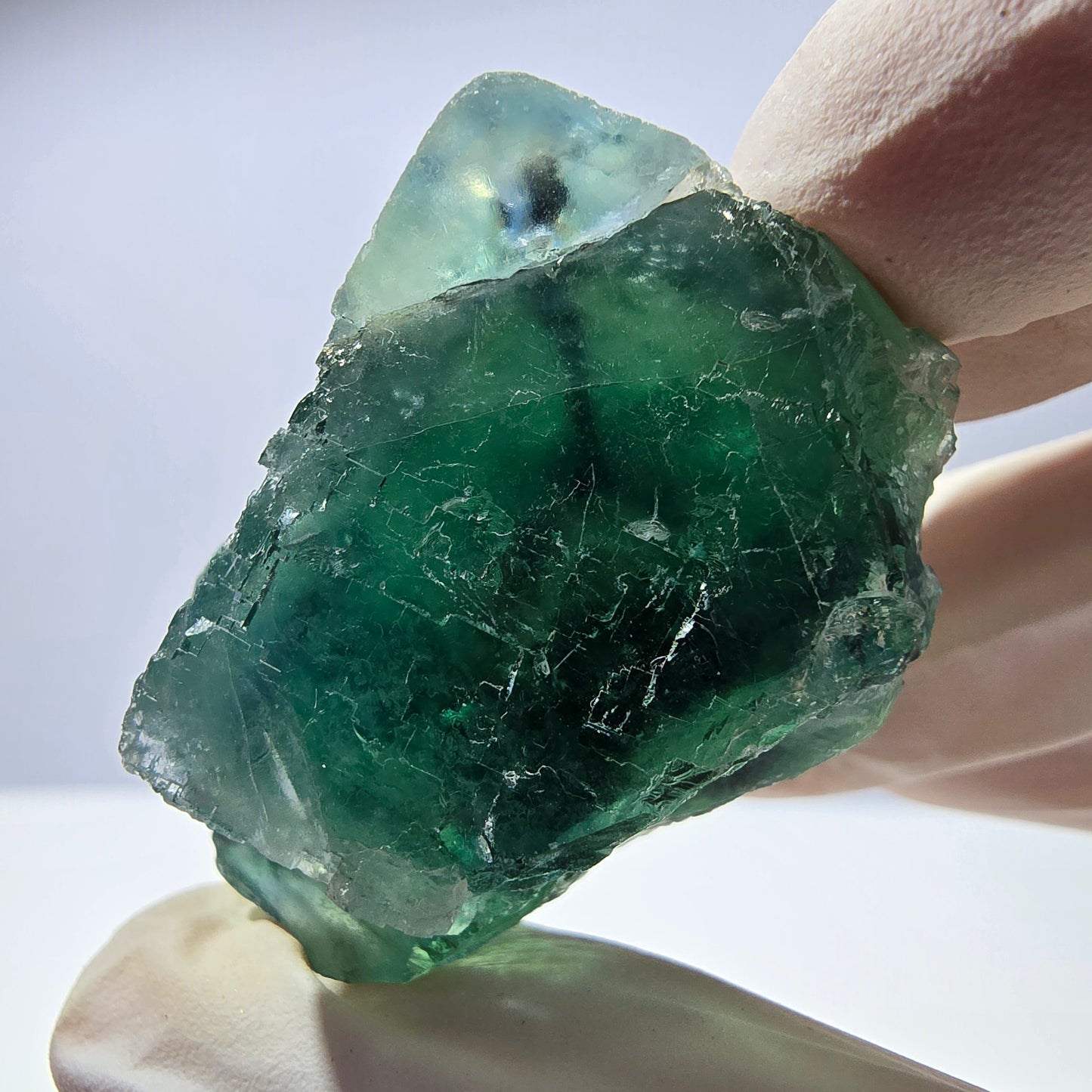 Spécimen de cube de fluorite fantôme transparente, vert parqueté, Okorusu, Namibie, 43 x 37 x 21 mm
