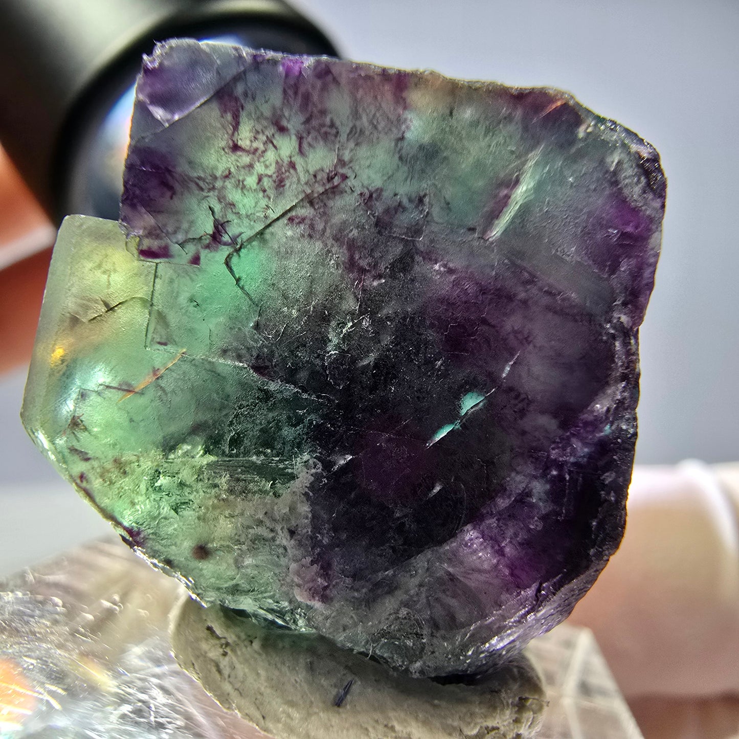 Rare cube de fluorite fantôme parqueté vert violet Okorusu Namibie 24*23*21mm