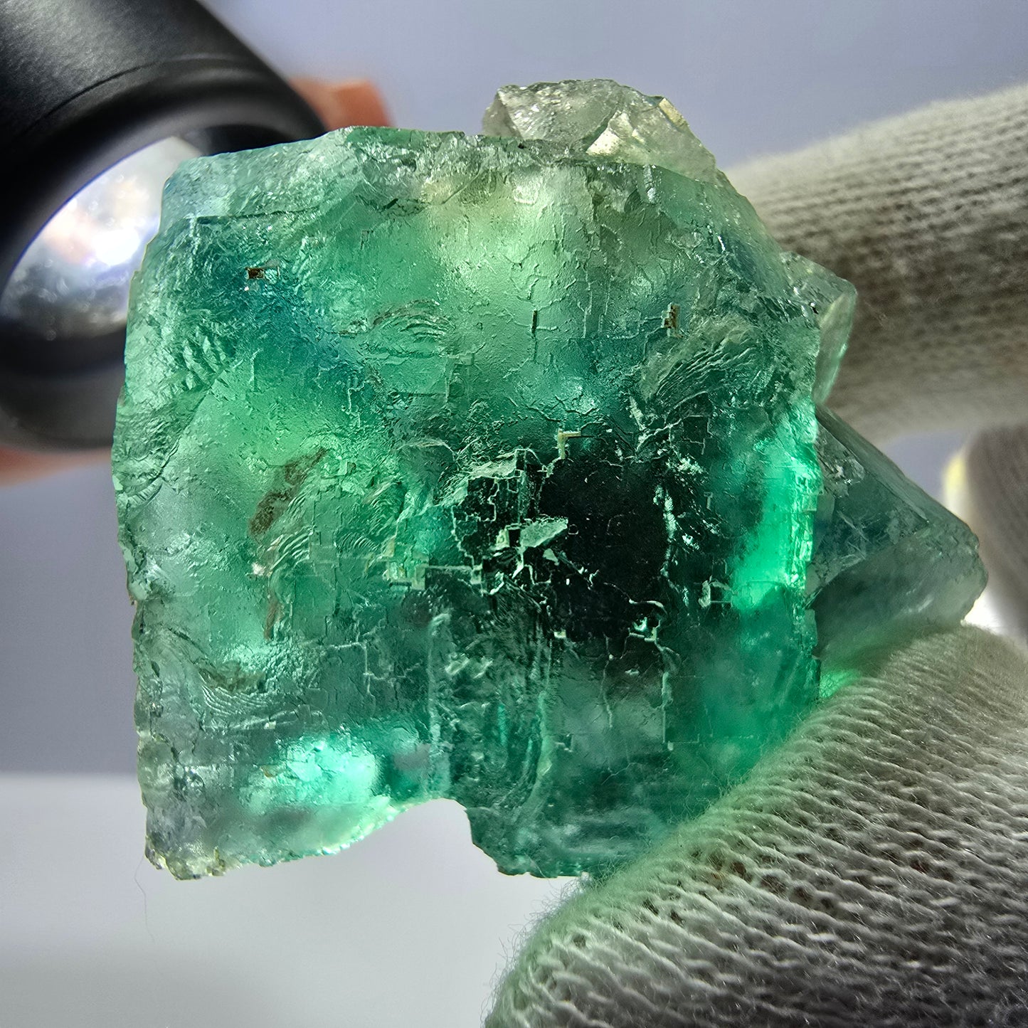 Rare spécimen de cube de fluorite fantôme, parqueté vert Okorusu, Namibie, 40 x 33 x 23 mm