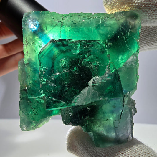 Rare spécimen de cube de fluorite fantôme, parqueté vert Okorusu, Namibie, 63 x 55 x 41 mm