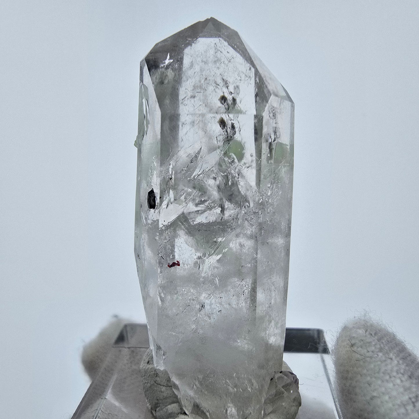 Phantom Amethyst mit Prehnit, Hämatit Streep Mine Goboboseb Namibia 43*15*17mm