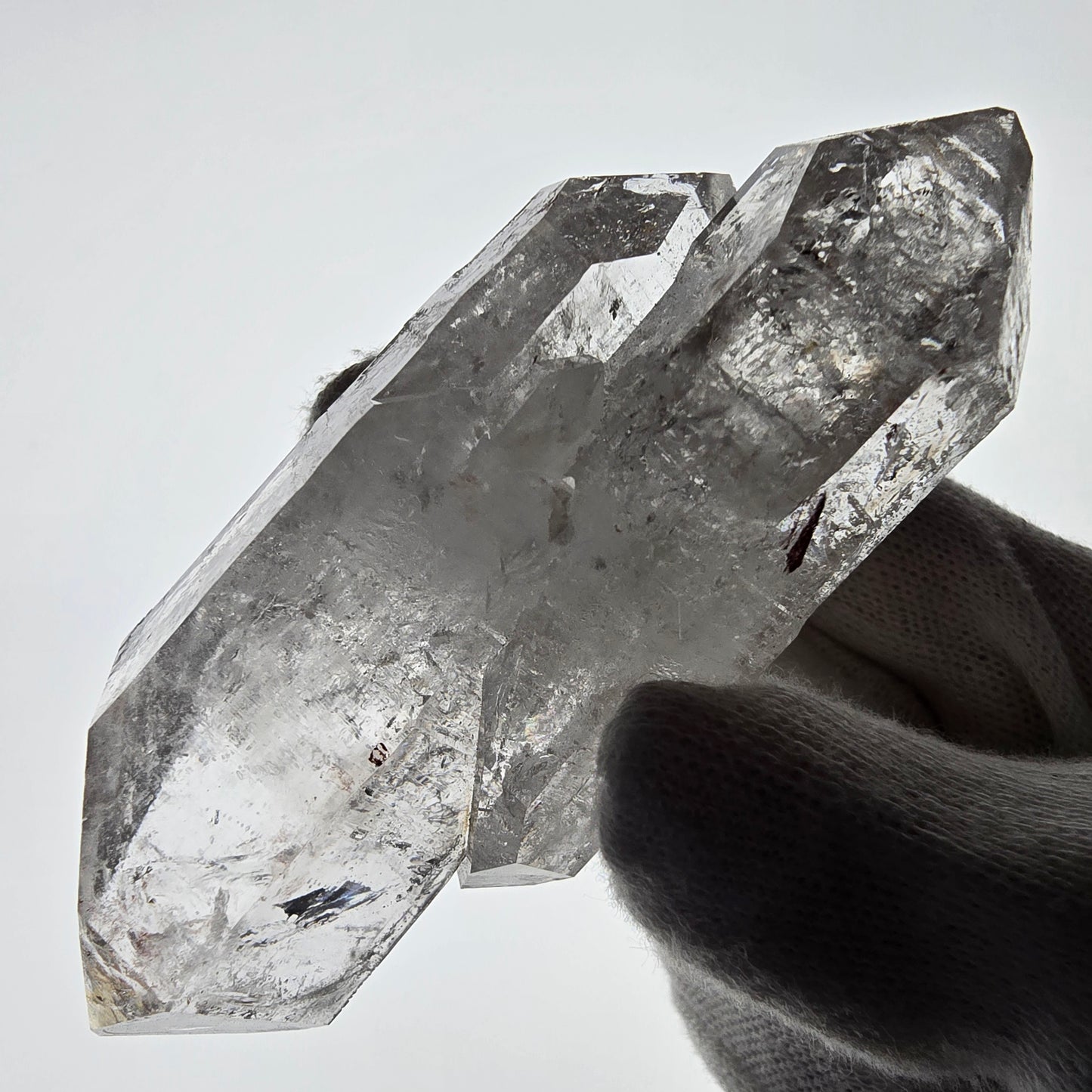 Sceptre de poche Saint-Valentin en quartz fumé fantôme squelette, Namibie 93 x 37 x 27 mm