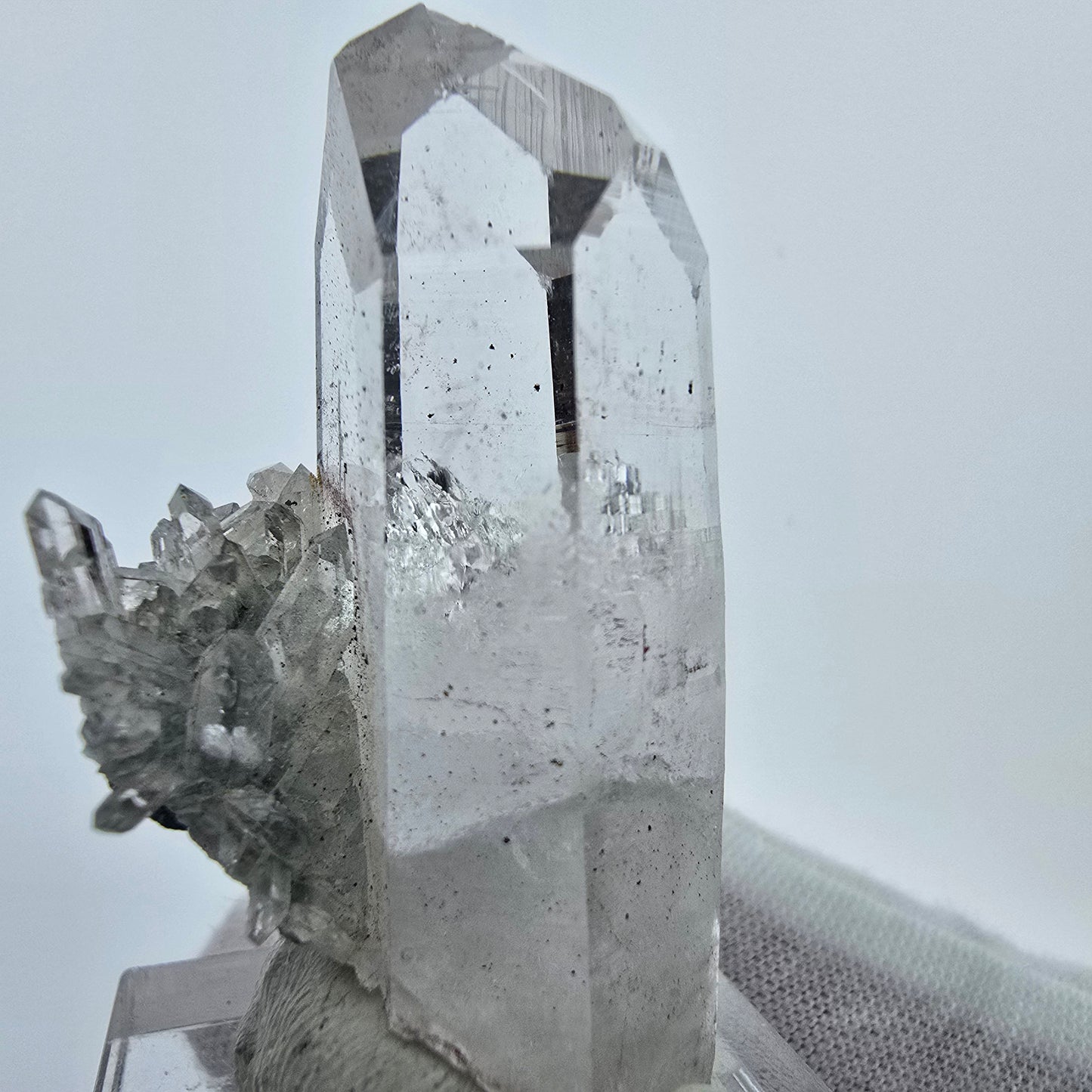 Phantom Quarz auf Matrix Stufe Streep Mine, Goboboseb, Namibia 45*24*22mm