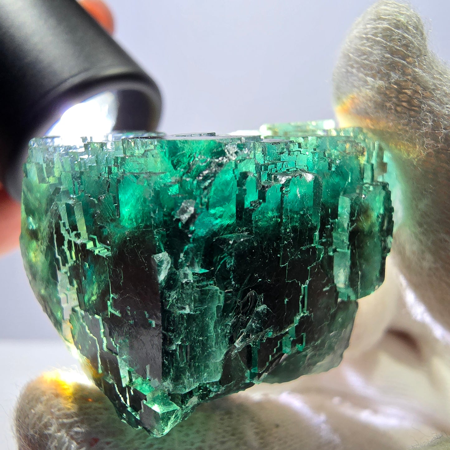 Rare spécimen de cube de fluorite fantôme, parqueté vert Okorusu, Namibie, 37 x 35 x 32 mm