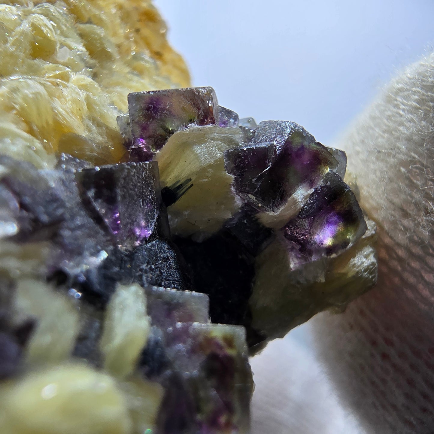 Colorful Phantom Fluorite Cubes Hyalite Muscovite Schorl Erongo, Namibia 67*55*35mm
