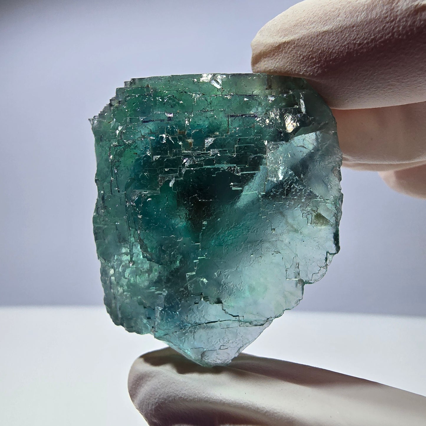 Spécimen de cube de fluorite fantôme transparente, vert parqueté, Okorusu, Namibie, 47 x 40 x 22 mm