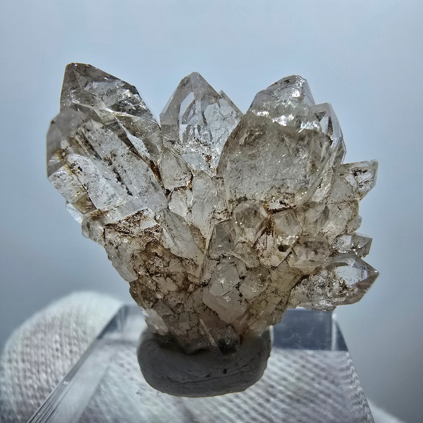 Amas de quartz fumé fantôme transparent, Goboboseb, Namibie, 31 x 25 x 13 mm