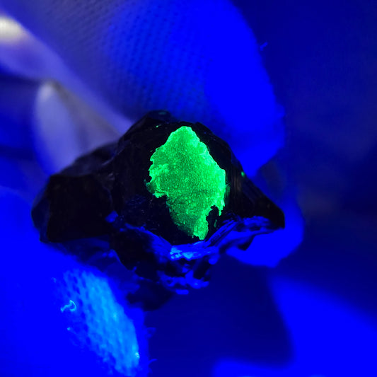 Schörl Turmalin mit Hyalit Stufe schwarz glänzend Erongo, Namibia 27*18*17mm