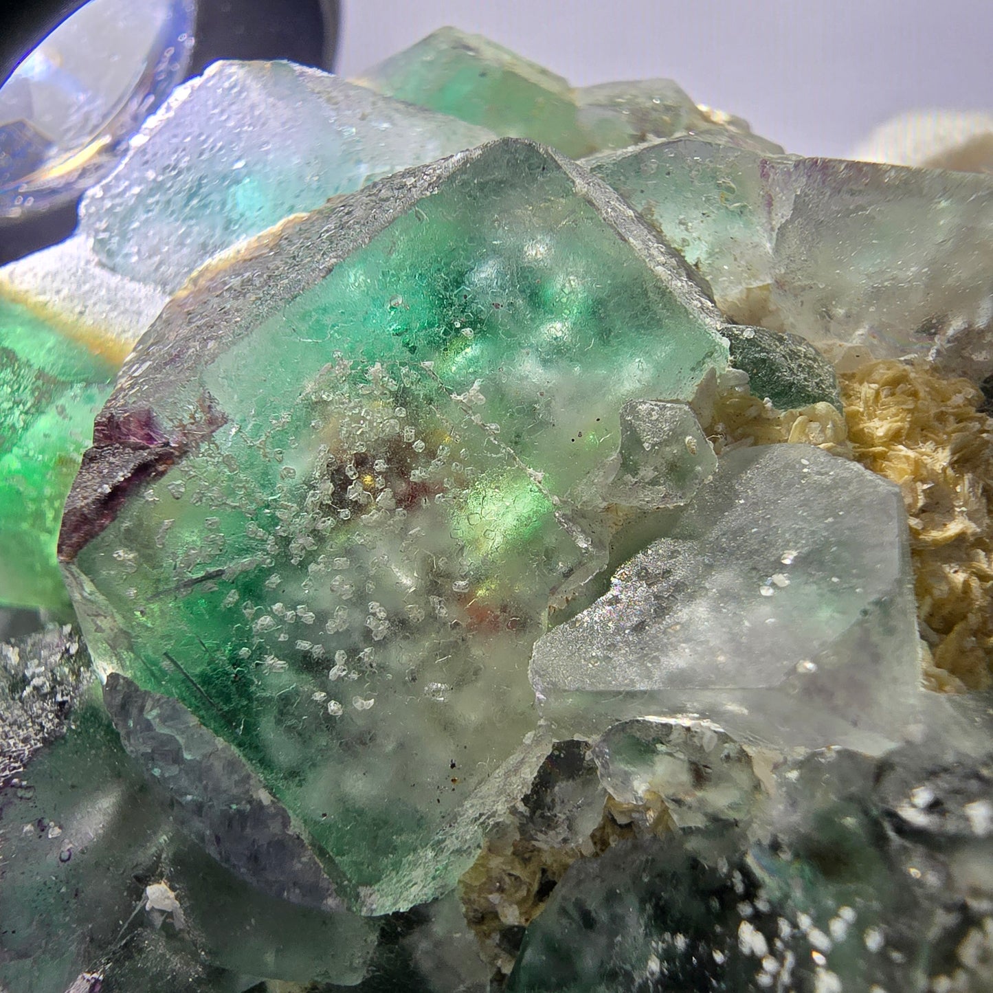 Fluorite fantôme Schörl Tourmaline Hyalite Muscovite Erongo Namibie 84*78*38mm