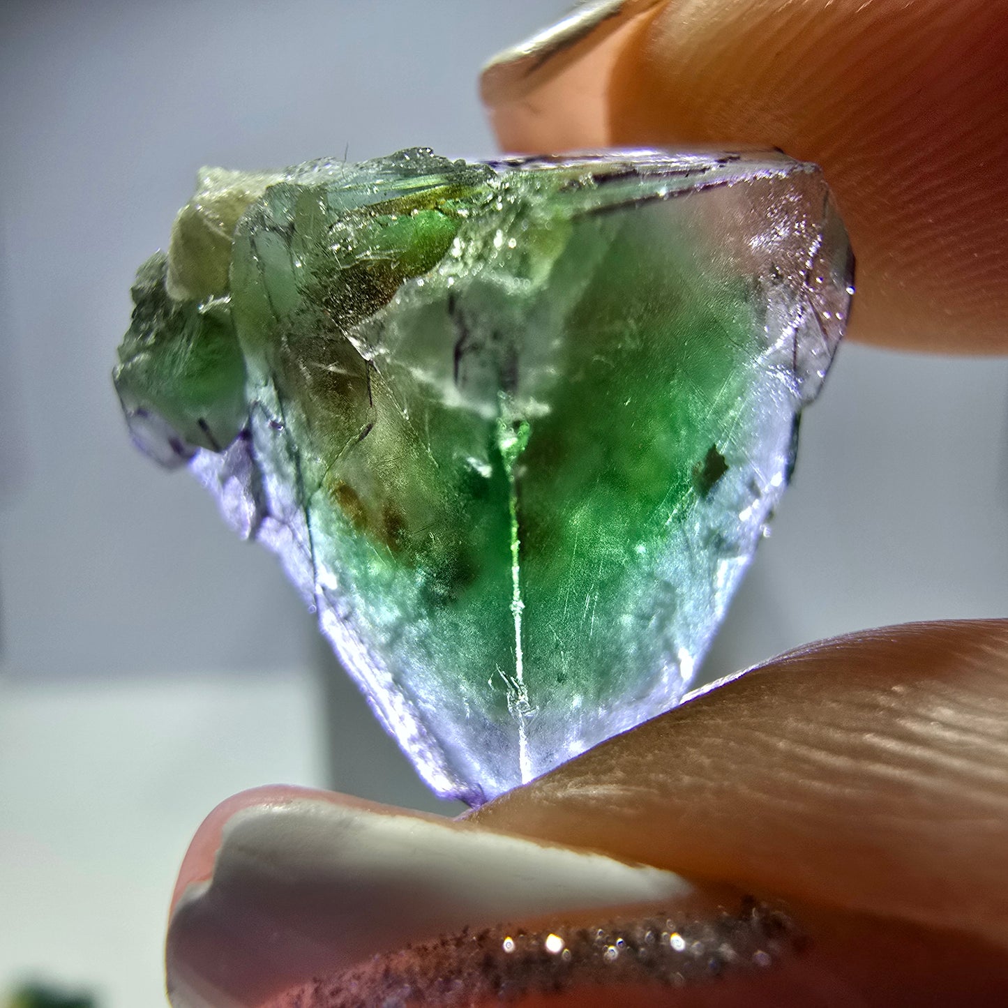 Lot de 16 fluorites fantômes, hyalites, tourmalines Schörl, muscovites, marches d'Erongo, Namibie