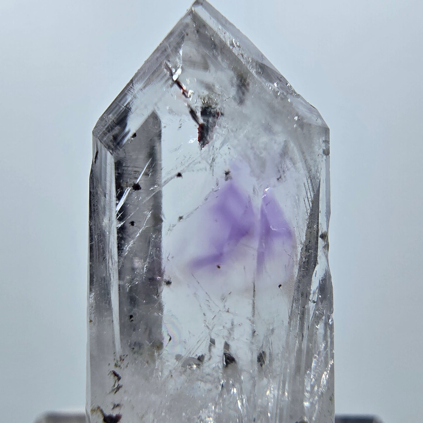Améthyste fantôme avec hématite, mine Streep, Goboboseb, Namibie, 29 x 11 x 7 mm