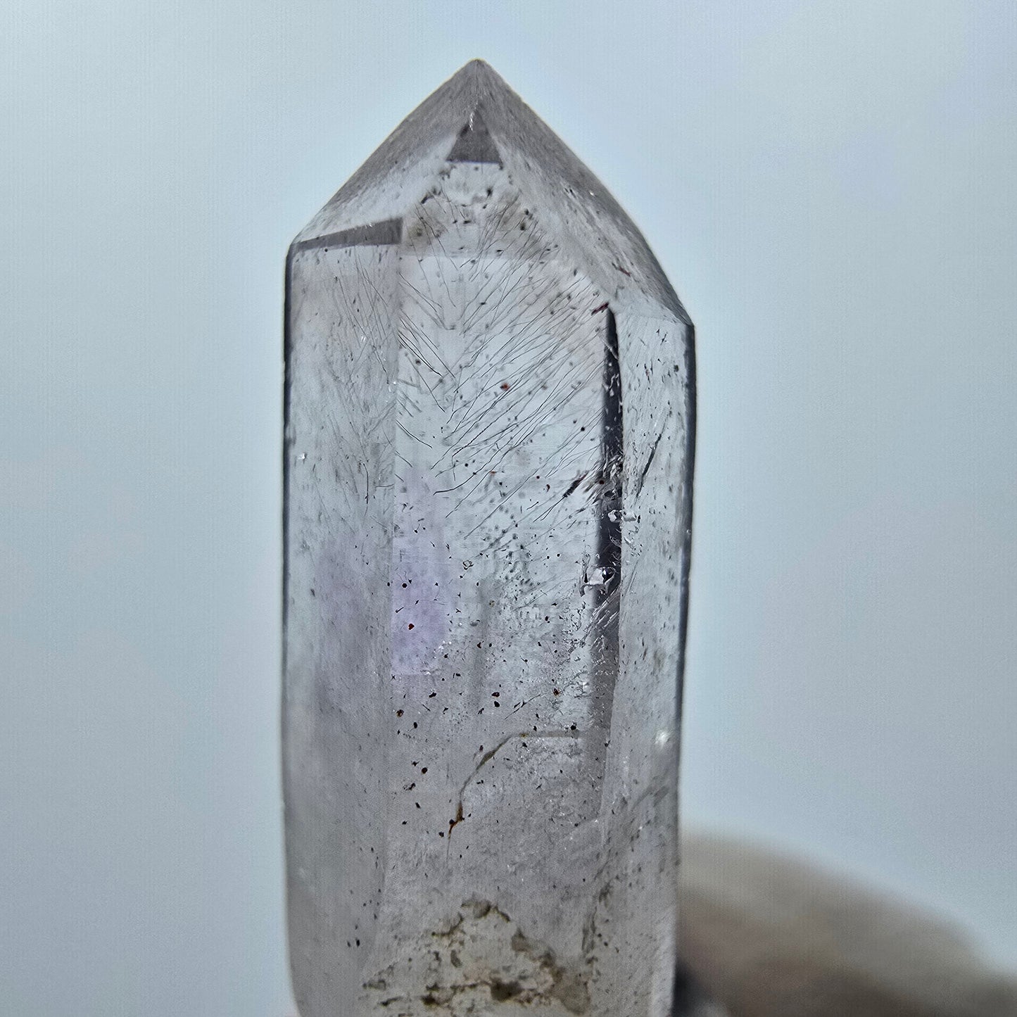 Pointe d'améthyste fantôme de Goboboseb, Namibie, 35 x 12 x 9 mm