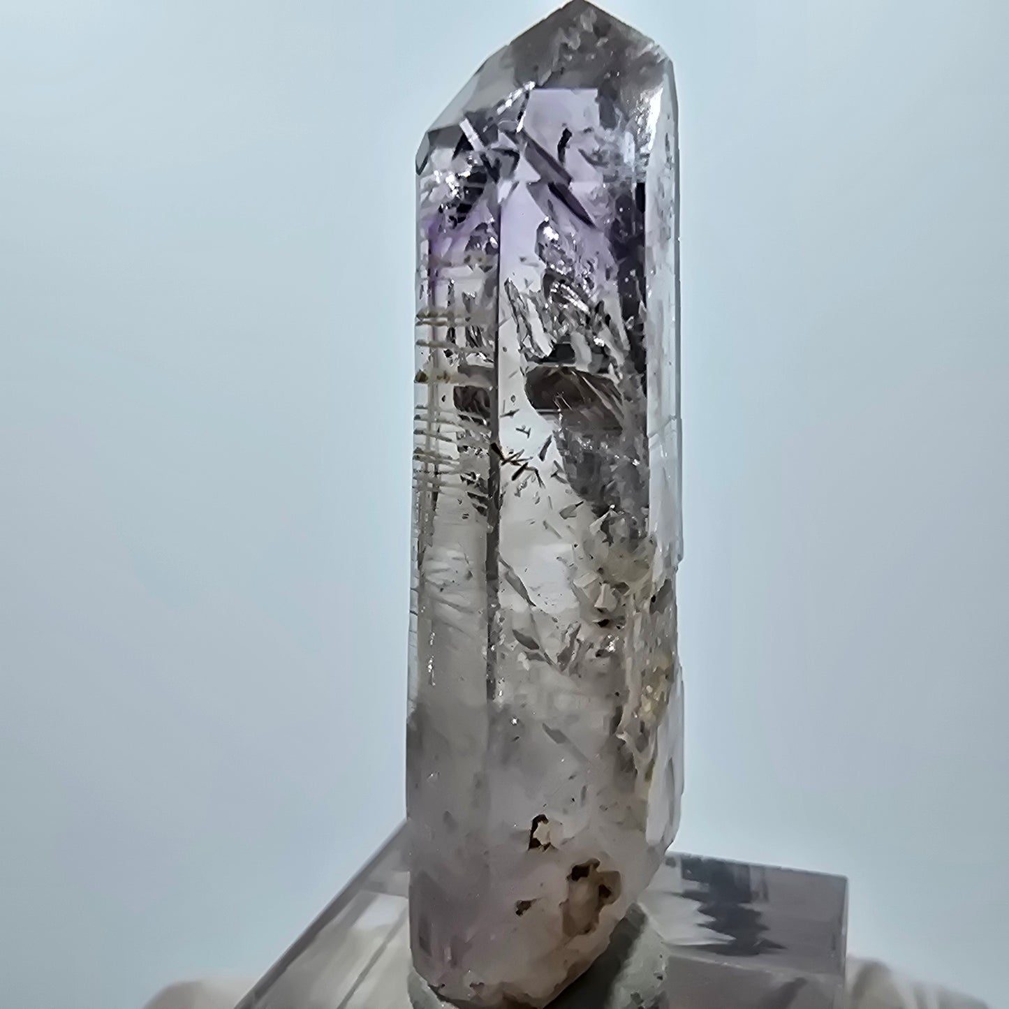 Mine d'améthyste Phantom Point Streep, Goboboseb, Namibie 48 x 14 x 10 mm