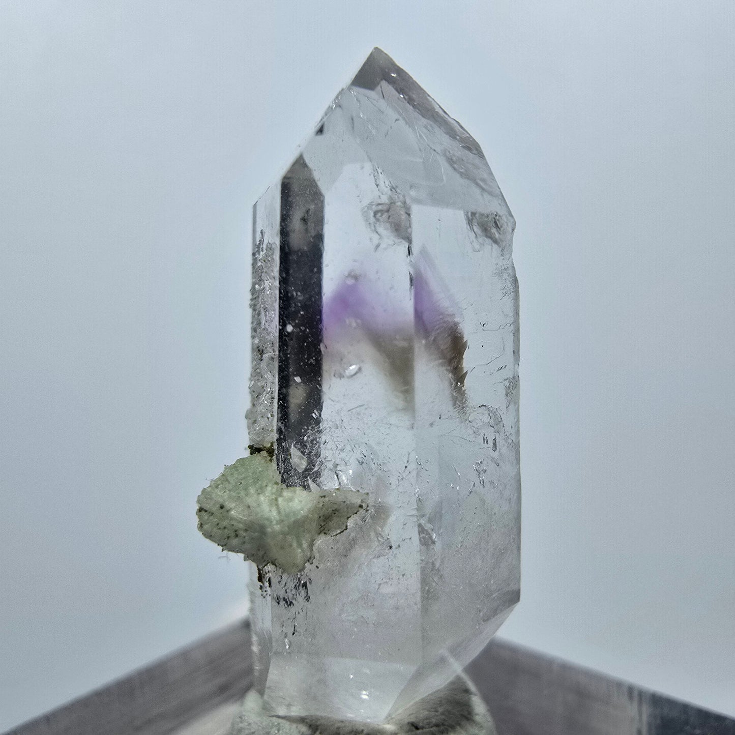 Améthyste fantôme DT, mine Prehnite Point Streep, Goboboseb, Namibie, 28 x 13 x 9 mm