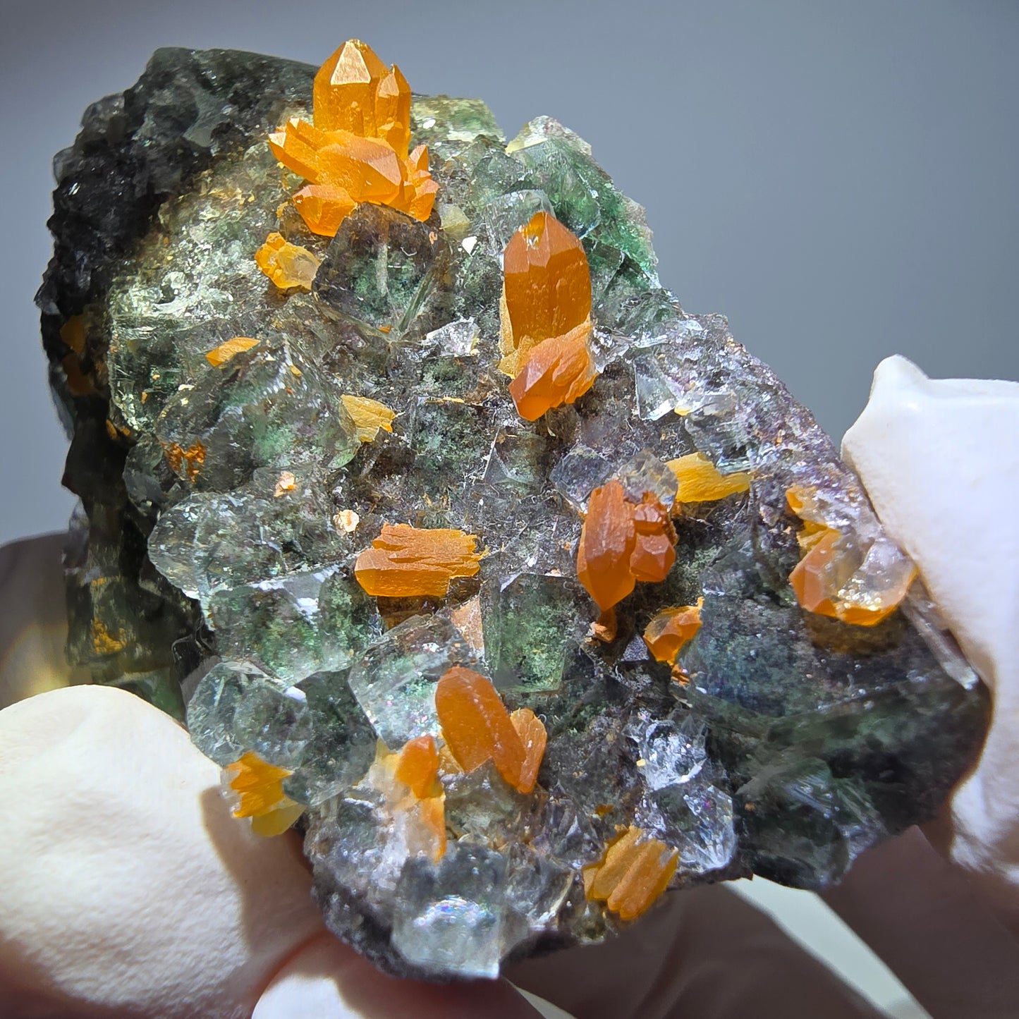 Cube de fluorite fantôme, spécimen de quartz ferreux rouge, Okorusu, Namibie, 58 x 38 x 19 mm