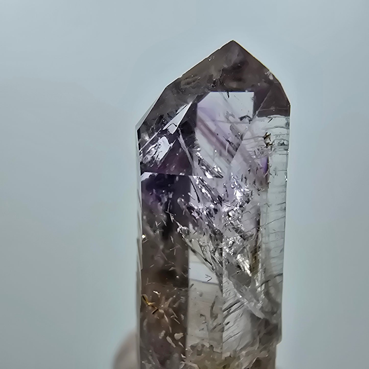 Mine d'améthyste Phantom Point Streep, Goboboseb, Namibie 48 x 14 x 10 mm