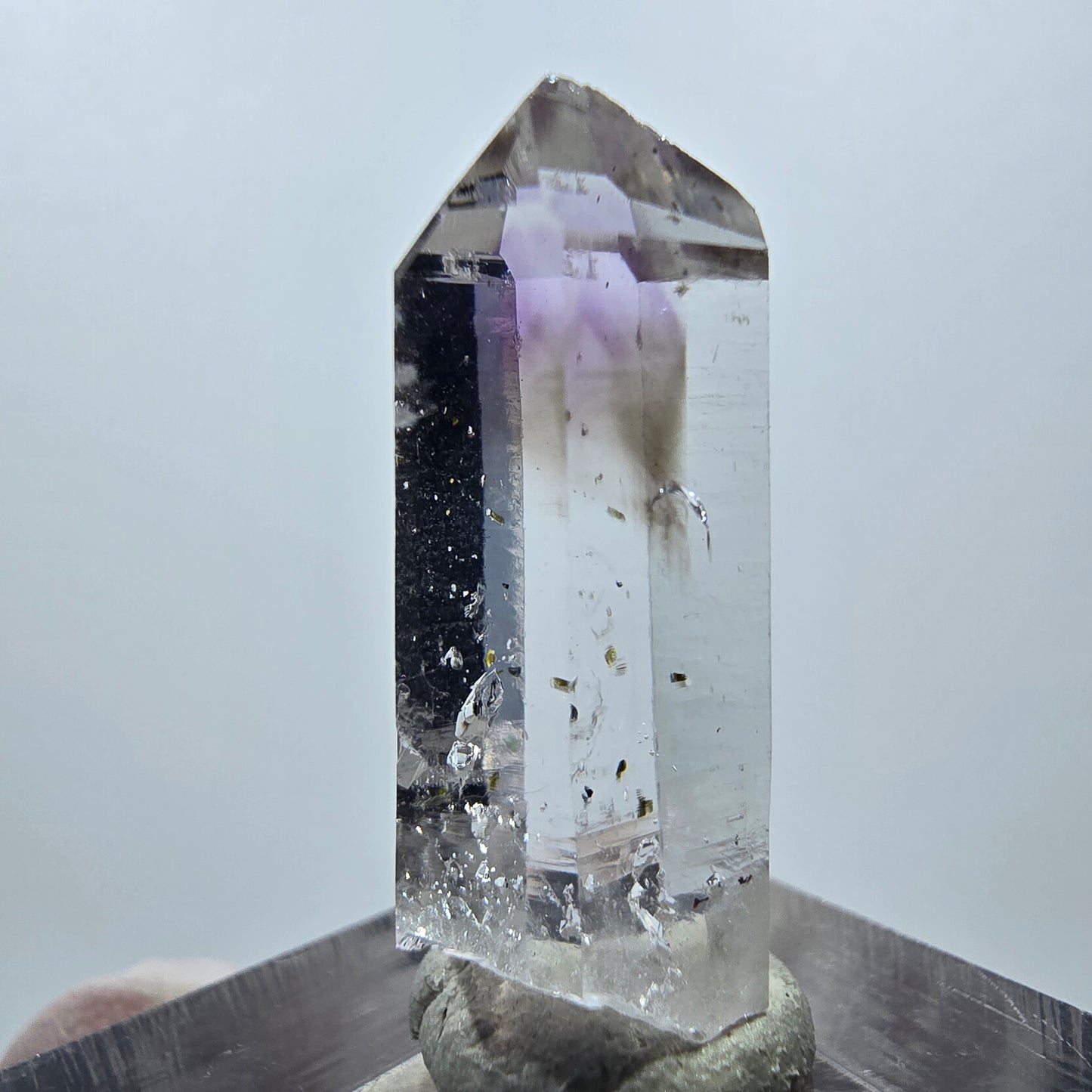Mine d'améthyste Phantom Point Streep, Goboboseb, Namibie 28 x 11 x 7 mm
