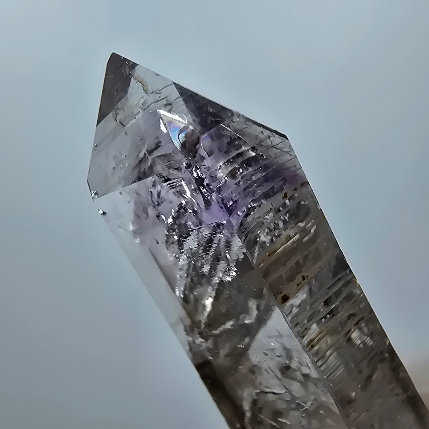 Mine d'améthyste Phantom Point Streep, Goboboseb, Namibie 48 x 14 x 10 mm