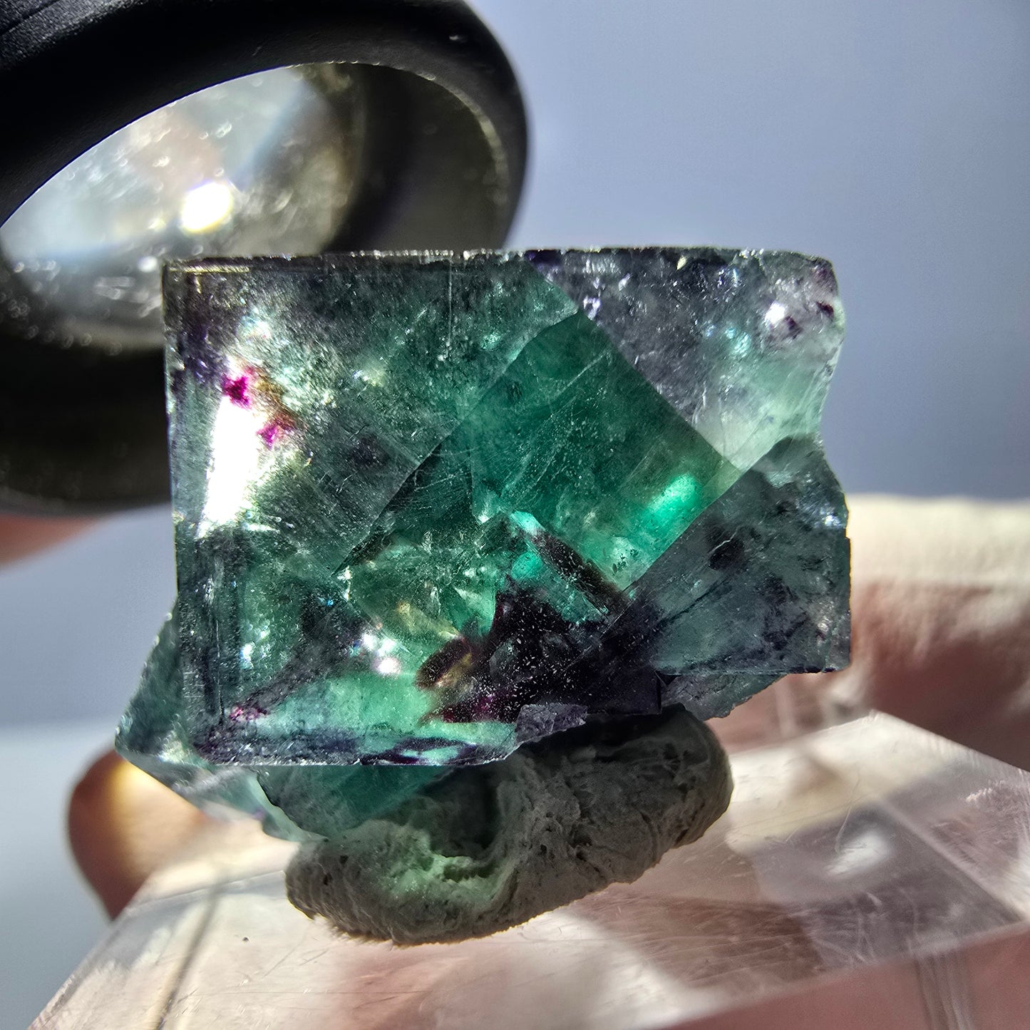 Spécimen de cube de fluorite fantôme, parqueté vert violet Okorusu, Namibie 31*25*20 mm