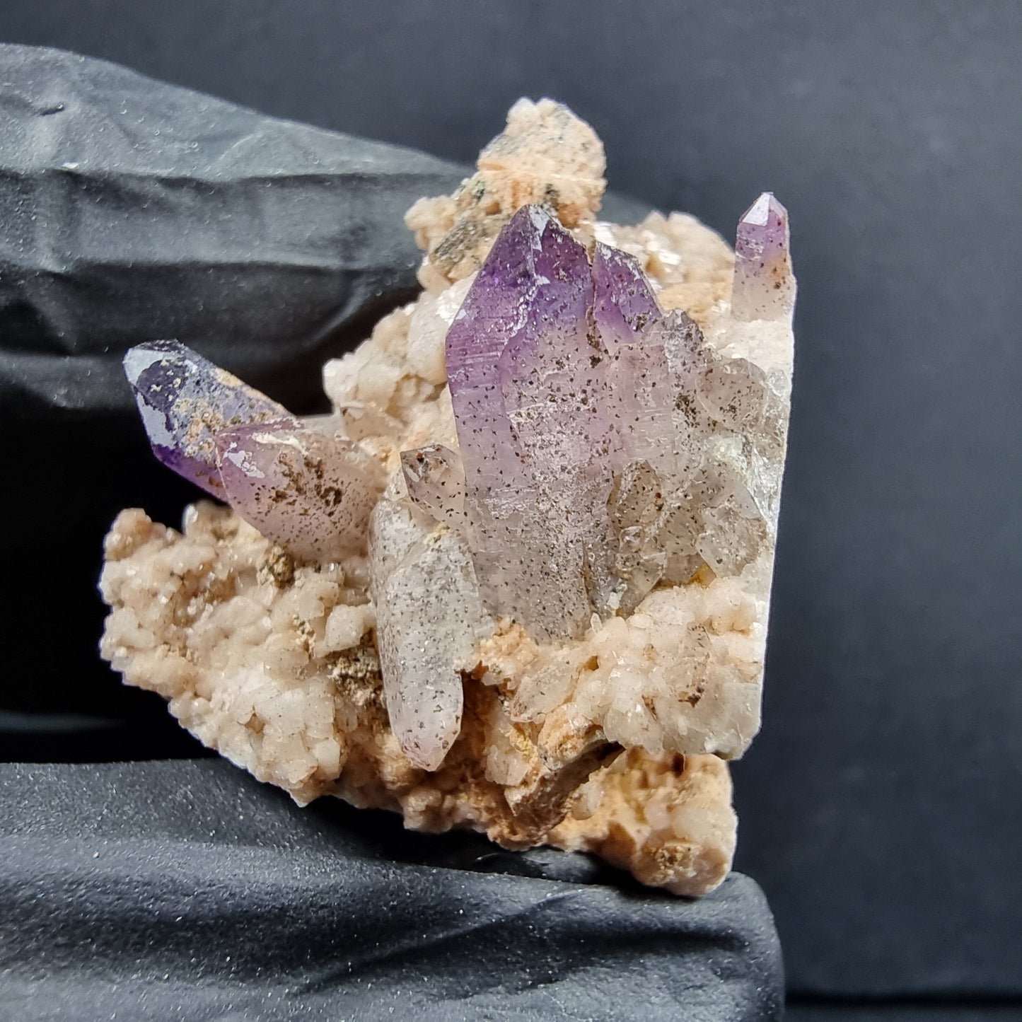 Seltene Brandberg Amethyst Stufe 47*32*30mm Brandberg, Namibia Sammlung