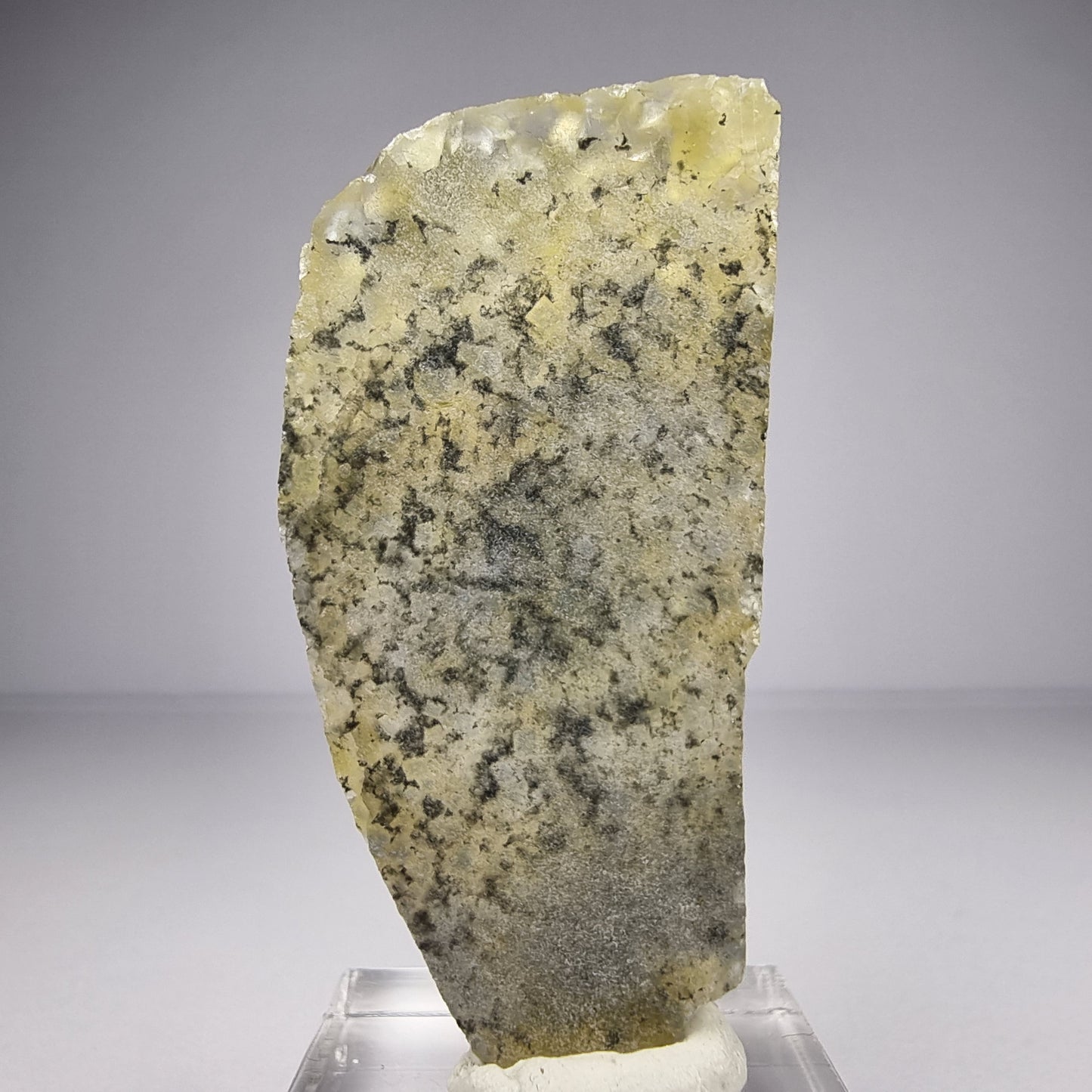 Rare cube de fluorite de poche au miel clair de qualité 51*25*8mm d'OkorusuNamibia