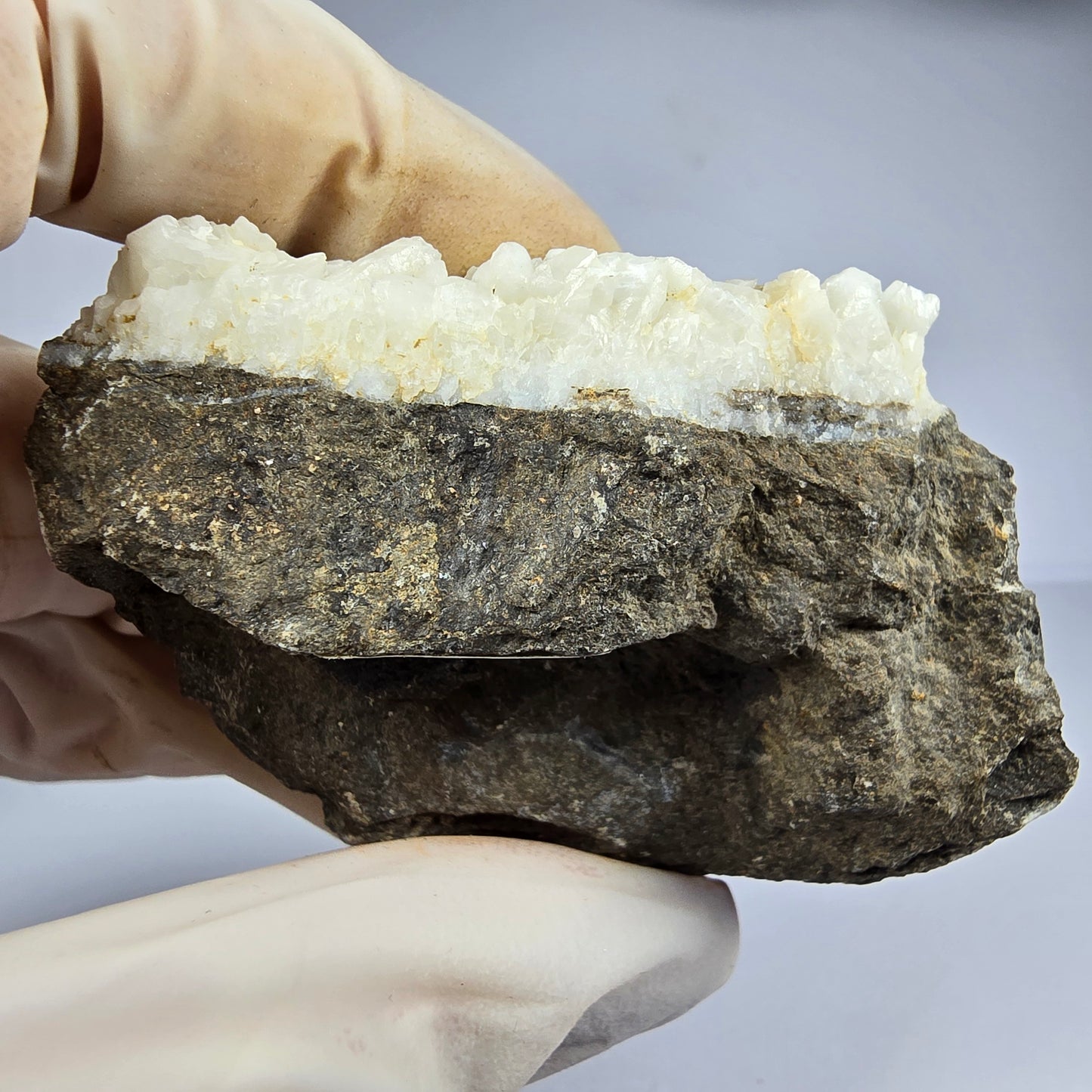 Schöne Calcit Stufe weiß 66*41*28mm Unbekannt Mineraliensammlung