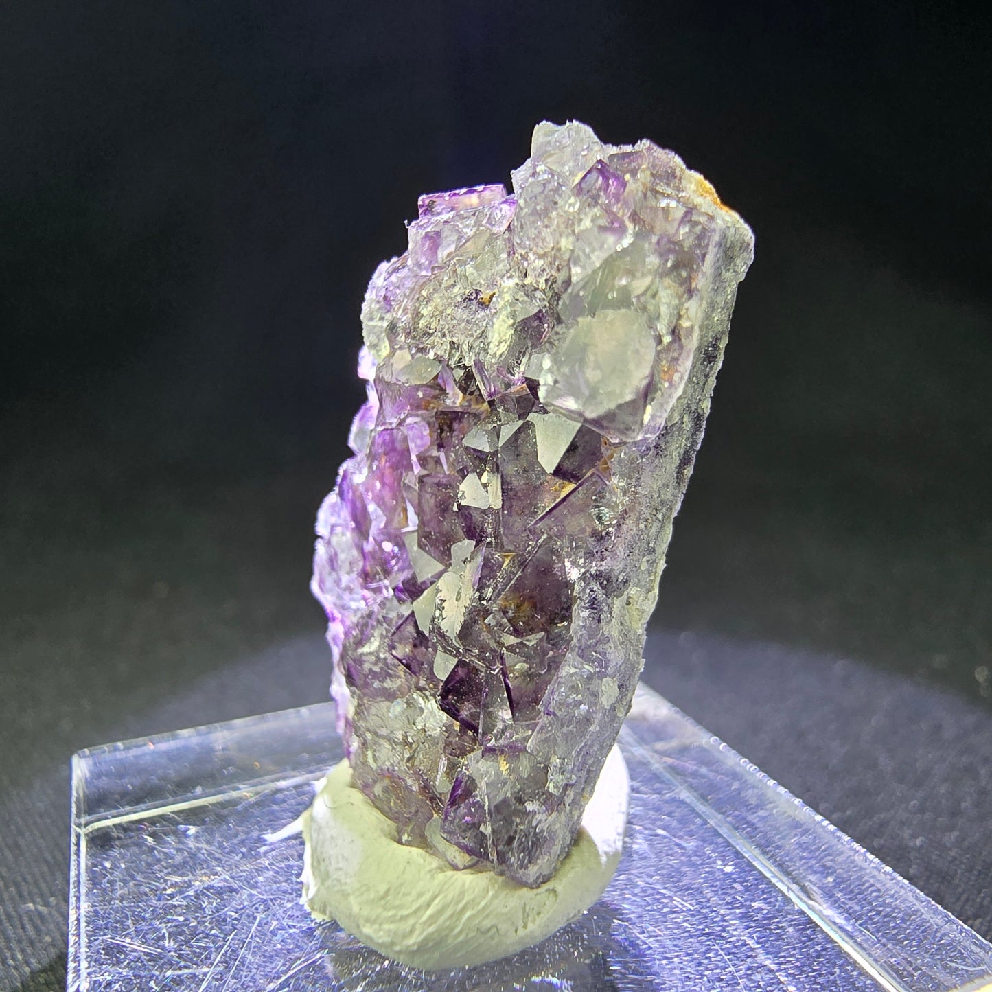 Sehr klare Fluorit Würfel Stufe lila 28*20*7mm Okorusu Mine, Namibia Sammlung
