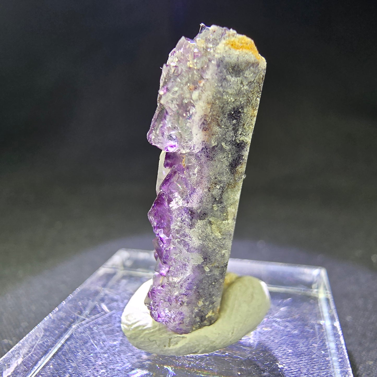 Sehr klare Fluorit Würfel Stufe lila 28*20*7mm Okorusu Mine, Namibia Sammlung