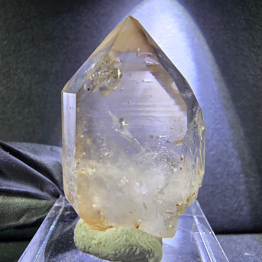 Sehr klare Phantom Rauchquarz Spitze Quarz 32*23*11mm Goboboseb Namibia Sammlung