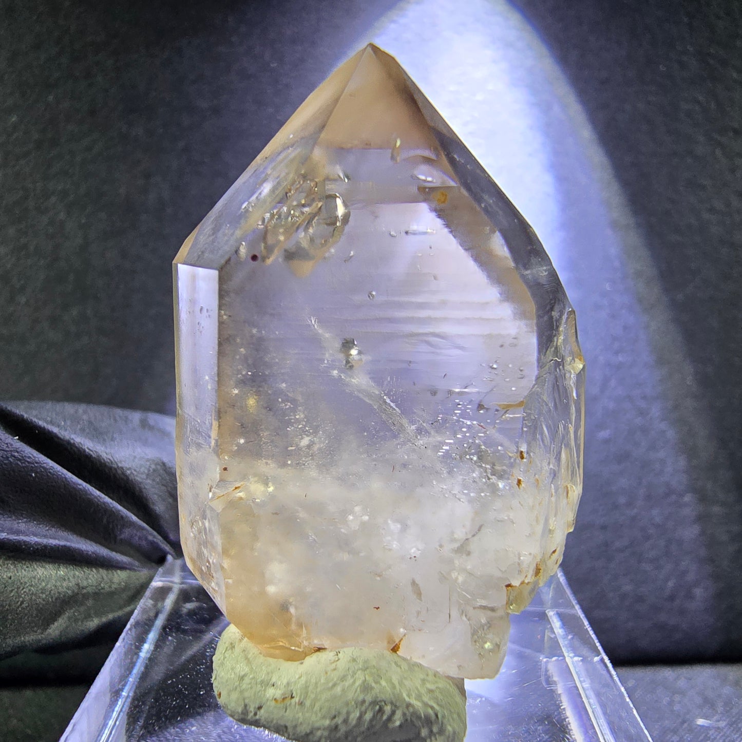 Sehr klare Phantom Rauchquarz Spitze Quarz 32*23*11mm Goboboseb Namibia Sammlung