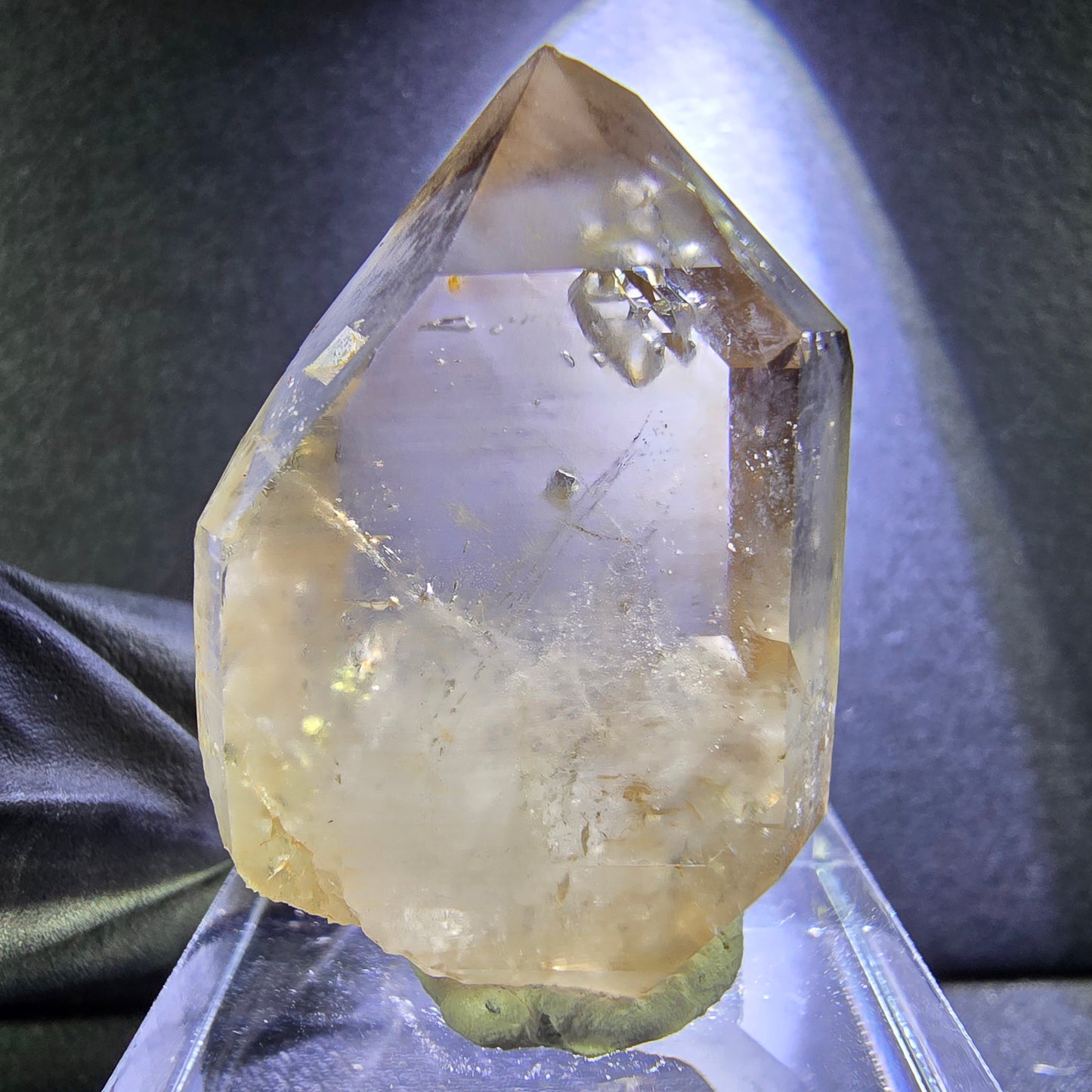 Sehr klare Phantom Rauchquarz Spitze Quarz 32*23*11mm Goboboseb Namibia Sammlung